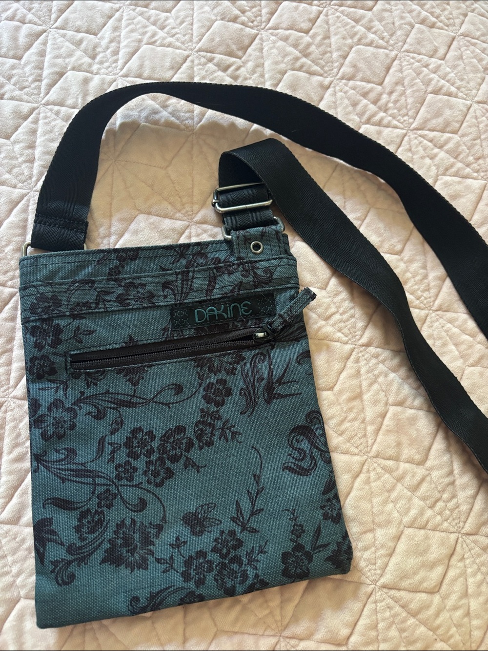 Dakine Teal Floral Messenger Crossbody with Black Strap